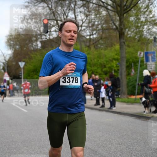 12.04.2026 - 45. Internationalen Wilhelmsburger Insellauf J. Mangold http://msf.ph/oto/9510426 12.04.2026 13:00:23 Ziel 3165, 4698, 4962, 5798, 4074, 5828, 5610, 5083, 4410, 3378, 5012, 5012, 2303, 4997, 4397, 5854, 5737, 5412, 4826, 3136, 4098, 4468, 2964, 5311, 4707, 4696, 5777, 3166, 4702, 4407, 4827 meine-sportfotos.de
