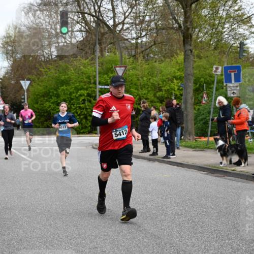 12.04.2026 - 45. Internationalen Wilhelmsburger Insellauf J. Mangold http://msf.ph/oto/9510437 12.04.2026 13:00:29 Ziel 4074, 5828, 5610, 5083, 4410, 3378, 5012, 2303, 4997, 4397, 5854, 5737, 5737, 5412, 4826, 3136, 4098, 4468, 2964, 5311, 4707, 4696, 4696, 5777, 3166, 4702, 4407, 4827, 4622, 5799, 4537, 4538 meine-sportfotos.de