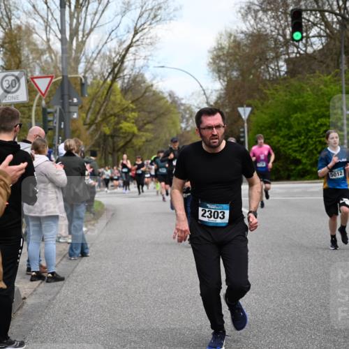 12.04.2026 - 45. Internationalen Wilhelmsburger Insellauf J. Mangold http://msf.ph/oto/9510442 12.04.2026 13:00:30 Ziel 4074, 5828, 5610, 5083, 4410, 3378, 5012, 2303, 4997, 4397, 5854, 5737, 5412, 4826, 3136, 4098, 4468, 2964, 5311, 4707, 4696, 5777, 5777, 3166, 4702, 4407, 4827, 4622, 5799, 4537, 4538, 4830, 4354, 4772 meine-sportfotos.de