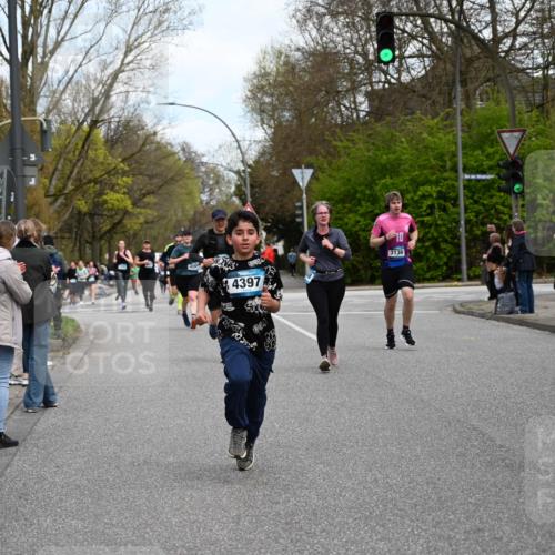 12.04.2026 - 45. Internationalen Wilhelmsburger Insellauf J. Mangold http://msf.ph/oto/9510453 12.04.2026 13:00:32 Ziel 5083, 4410, 3378, 5012, 2303, 4997, 4397, 5854, 5737, 5412, 4826, 5412, 4826, 3136, 4098, 4468, 2964, 5311, 4707, 4696, 5777, 3166, 4702, 4407, 4407, 4827, 4622, 5799, 4537, 4538, 4830, 4354, 4772, 4355, 5106, 4332, 5765 meine-sportfotos.de