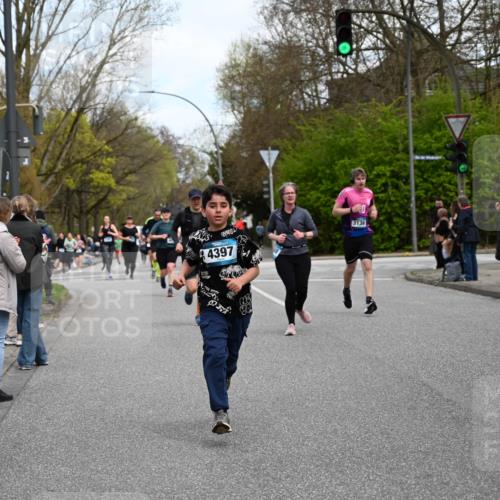 12.04.2026 - 45. Internationalen Wilhelmsburger Insellauf J. Mangold http://msf.ph/oto/9510454 12.04.2026 13:00:32 Ziel 5083, 4410, 3378, 5012, 2303, 4997, 4397, 5854, 5737, 5412, 4826, 5412, 4826, 3136, 4098, 4468, 2964, 5311, 4707, 4696, 5777, 3166, 4702, 4407, 4407, 4827, 4622, 5799, 4537, 4538, 4830, 4354, 4772, 4355, 5106, 4332, 5765 meine-sportfotos.de