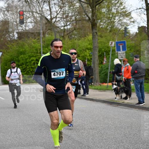 12.04.2026 - 45. Internationalen Wilhelmsburger Insellauf J. Mangold http://msf.ph/oto/9510523 12.04.2026 13:00:40 Ziel 3378, 5012, 2303, 4997, 4397, 5854, 5737, 5412, 4826, 3136, 4098, 4468, 2964, 5311, 4707, 4696, 5777, 3166, 4702, 4407, 4827, 4622, 5799, 4537, 4538, 5799, 4537, 4538, 4830, 4354, 4772, 4355, 5106, 4332, 5765, 4944, 4546, 5485, 4625, 4637, 3436, 3437, 2578, 4937, 5135, 5186, 4765 meine-sportfotos.de