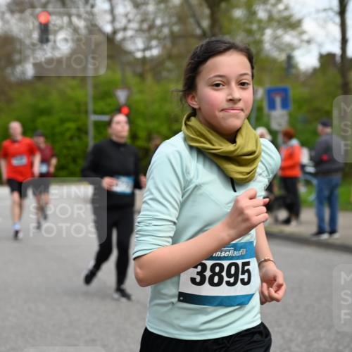 12.04.2026 - 45. Internationalen Wilhelmsburger Insellauf J. Mangold http://msf.ph/oto/9510574 12.04.2026 13:00:47 Ziel 5012, 2303, 4997, 4397, 5854, 5737, 5412, 4826, 3136, 4098, 4468, 2964, 5311, 4707, 4696, 5777, 3166, 4702, 4407, 4827, 4622, 5799, 4537, 4538, 4830, 4354, 4772, 4355, 5106, 4332, 5765, 4944, 4546, 5485, 5485, 4625, 4637, 3436, 3437, 2578, 4937, 5135, 5186, 4765, 5167, 4869, 5636, 3954, 5182, 4778, 5692, 4644, 4925, 5351 meine-sportfotos.de