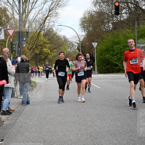 12.04.2026 - 45. Internationalen Wilhelmsburger Insellauf J. Mangold http://msf.ph/oto/9510576 12.04.2026 13:00:49 Ziel 2303, 4997, 4397, 5854, 5737, 5412, 4826, 3136, 4098, 4468, 2964, 5311, 4707, 4696, 5777, 3166, 4702, 4407, 4827, 4622, 4622, 5799, 4537, 4538, 4830, 4354, 4772, 4355, 5106, 4332, 5765, 4944, 4546, 5485, 4625, 4637, 3436, 3437, 2578, 4937, 3437, 2578, 4937, 5135, 5186, 4765, 5167, 4869, 5636, 3954, 5182, 4778, 5692, 4644, 4925, 5351, 5140, 4965 meine-sportfotos.de