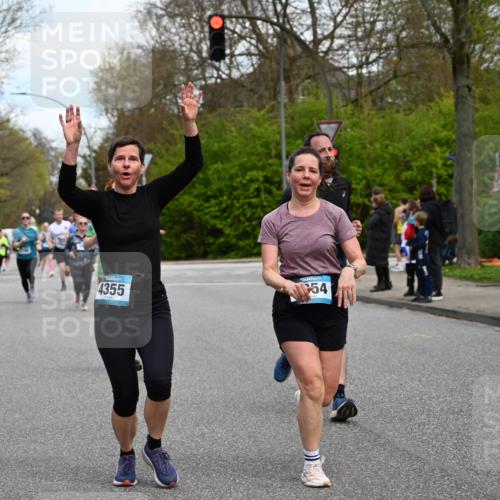 12.04.2026 - 45. Internationalen Wilhelmsburger Insellauf J. Mangold http://msf.ph/oto/9510595 12.04.2026 13:00:51 Ziel 5854, 5737, 5412, 4826, 3136, 4098, 4468, 2964, 5311, 4707, 4696, 5777, 3166, 4702, 4407, 4827, 4622, 5799, 4537, 4538, 4830, 4354, 4772, 4355, 5106, 4332, 5765, 4944, 4546, 5485, 4625, 4637, 3436, 3437, 2578, 4937, 5135, 5135, 5186, 4765, 5167, 4869, 5636, 3954, 5182, 4778, 5692, 4644, 4925, 5351, 5140, 4965, 3154, 4754 meine-sportfotos.de