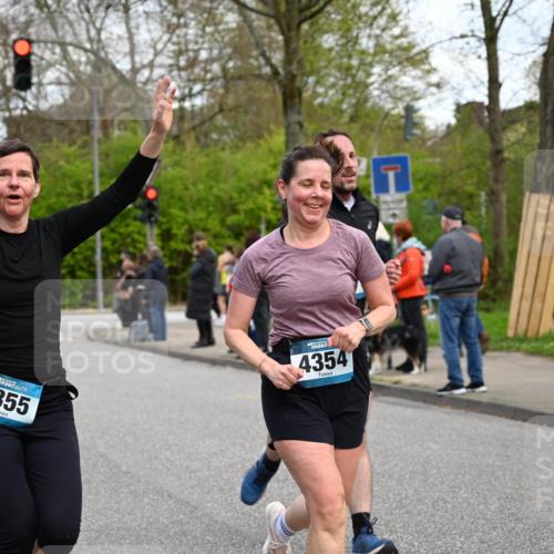 12.04.2026 - 45. Internationalen Wilhelmsburger Insellauf J. Mangold http://msf.ph/oto/9510603 12.04.2026 13:00:52 Ziel 5854, 5737, 5412, 4826, 3136, 4098, 4468, 2964, 5311, 4707, 4696, 5777, 3166, 4702, 4407, 4827, 4622, 5799, 4537, 4538, 5799, 4537, 4538, 4830, 4354, 4772, 4355, 5106, 4332, 5765, 4944, 4546, 5485, 4625, 4637, 3436, 3437, 2578, 4937, 5135, 5186, 4765, 5186, 4765, 5167, 4869, 5636, 3954, 5182, 4778, 5692, 4644, 4925, 5351, 5140, 4965, 3154, 4754, 4890, 4888, 4889, 5349, 3726 meine-sportfotos.de