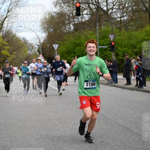 12.04.2026 - 45. Internationalen Wilhelmsburger Insellauf J. Mangold http://msf.ph/oto/9510611 12.04.2026 13:00:53 Ziel 5737, 5412, 4826, 3136, 4098, 4468, 2964, 5311, 4707, 4696, 5777, 3166, 4702, 4407, 4827, 4622, 5799, 4537, 4538, 4830, 4354, 4772, 4355, 5106, 4332, 5765, 4944, 4546, 5485, 4625, 4637, 3436, 3437, 2578, 4937, 5135, 5186, 4765, 5167, 4869, 5636, 3954, 5182, 4778, 5692, 4644, 4925, 5351, 5140, 4965, 3154, 4754, 4890, 4888, 4889, 5349, 3726 meine-sportfotos.de