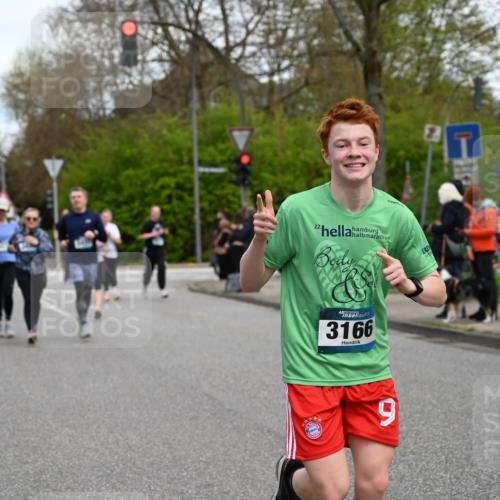 12.04.2026 - 45. Internationalen Wilhelmsburger Insellauf J. Mangold http://msf.ph/oto/9510619 12.04.2026 13:00:53 Ziel 5737, 5412, 4826, 3136, 4098, 4468, 2964, 5311, 4707, 4696, 5777, 3166, 4702, 4407, 4827, 4622, 5799, 4537, 4538, 4830, 4354, 4772, 4355, 5106, 4332, 5765, 4944, 4546, 5485, 4625, 4637, 3436, 3437, 2578, 4937, 5135, 5186, 4765, 5167, 4869, 5636, 3954, 5182, 4778, 5692, 4644, 4925, 5351, 5140, 4965, 3154, 4754, 4890, 4888, 4889, 5349, 3726 meine-sportfotos.de