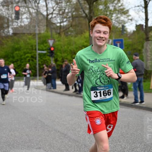 12.04.2026 - 45. Internationalen Wilhelmsburger Insellauf J. Mangold http://msf.ph/oto/9510621 12.04.2026 13:00:54 Ziel 5737, 5412, 4826, 3136, 4098, 4468, 2964, 5311, 4707, 4696, 5777, 3166, 4702, 4407, 4827, 4622, 5799, 4537, 4538, 4830, 4354, 4772, 4830, 4354, 4772, 4355, 5106, 4332, 5765, 4944, 4546, 5485, 4625, 4637, 3436, 3437, 2578, 4937, 5135, 5186, 4765, 5167, 5167, 4869, 5636, 3954, 5182, 4778, 5692, 4644, 4925, 5351, 5140, 4965, 3154, 4754, 4890, 4888, 4889, 5349, 3726, 5679 meine-sportfotos.de