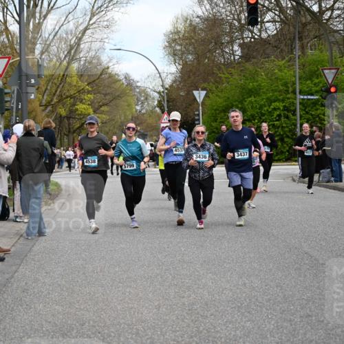 12.04.2026 - 45. Internationalen Wilhelmsburger Insellauf J. Mangold http://msf.ph/oto/9510622 12.04.2026 13:00:54 Ziel 5737, 5412, 4826, 3136, 4098, 4468, 2964, 5311, 4707, 4696, 5777, 3166, 4702, 4407, 4827, 4622, 5799, 4537, 4538, 4830, 4354, 4772, 4830, 4354, 4772, 4355, 5106, 4332, 5765, 4944, 4546, 5485, 4625, 4637, 3436, 3437, 2578, 4937, 5135, 5186, 4765, 5167, 5167, 4869, 5636, 3954, 5182, 4778, 5692, 4644, 4925, 5351, 5140, 4965, 3154, 4754, 4890, 4888, 4889, 5349, 3726, 5679 meine-sportfotos.de