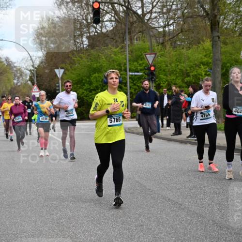 12.04.2026 - 45. Internationalen Wilhelmsburger Insellauf J. Mangold http://msf.ph/oto/9510665 12.04.2026 13:00:59 Ziel 4468, 2964, 5311, 4707, 4696, 5777, 3166, 4702, 4407, 4827, 4622, 5799, 4537, 4538, 4830, 4354, 4772, 4355, 5106, 4332, 5765, 4944, 4546, 5485, 5485, 4625, 4637, 3436, 3437, 2578, 4937, 5135, 5186, 4765, 5167, 4869, 5636, 3954, 5182, 4778, 5692, 4644, 4925, 5351, 4925, 5351, 5140, 4965, 3154, 4754, 4890, 4888, 4889, 5349, 3726, 5679, 5472, 5807, 5782, 4666, 5781 meine-sportfotos.de