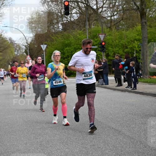 12.04.2026 - 45. Internationalen Wilhelmsburger Insellauf J. Mangold http://msf.ph/oto/9510685 12.04.2026 13:01:01 Ziel 4468, 2964, 5311, 4707, 4696, 5777, 3166, 4702, 4407, 4827, 4622, 5799, 4537, 4538, 4830, 4354, 4772, 4355, 5106, 4332, 5765, 4944, 4546, 5485, 4625, 4637, 3436, 3437, 2578, 4937, 3437, 2578, 4937, 5135, 5186, 4765, 5167, 4869, 5636, 3954, 5182, 4778, 5692, 4644, 4925, 5351, 5140, 4965, 4965, 3154, 4754, 4890, 4888, 4889, 5349, 3726, 5679, 5472, 5807, 5782, 4666, 5781, 5796, 2675 meine-sportfotos.de