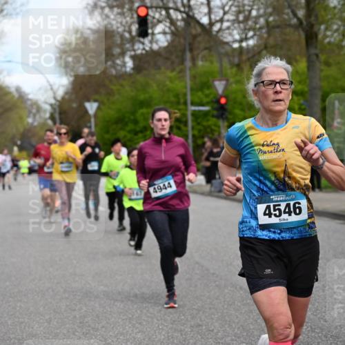 12.04.2026 - 45. Internationalen Wilhelmsburger Insellauf J. Mangold http://msf.ph/oto/9510699 12.04.2026 13:01:03 Ziel 4707, 4696, 5777, 3166, 4702, 4407, 4827, 4622, 5799, 4537, 4538, 4830, 4354, 4772, 4355, 5106, 4332, 5765, 4944, 4546, 5485, 4625, 4637, 3436, 3437, 2578, 4937, 5135, 5135, 5186, 4765, 5167, 4869, 5636, 3954, 5182, 4778, 5692, 4644, 4925, 5351, 5140, 4965, 3154, 4754, 4890, 4888, 4889, 5349, 3726, 5679, 5472, 5807, 5782, 4666, 5781, 5796, 2675 meine-sportfotos.de