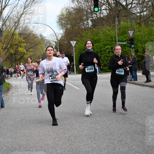 12.04.2026 - 45. Internationalen Wilhelmsburger Insellauf J. Mangold http://msf.ph/oto/9510755 12.04.2026 13:01:15 Ziel 5799, 4537, 4538, 4830, 4354, 4772, 4355, 5106, 4332, 5765, 4944, 4546, 5485, 4625, 4637, 3436, 3437, 2578, 4937, 5135, 5186, 4765, 5167, 4869, 5636, 3954, 5182, 4778, 5692, 4644, 4925, 5351, 5140, 4965, 3154, 4754, 4890, 4888, 4889, 5349, 3726, 5679, 5472, 5807, 5782, 4666, 5781, 5796, 2675, 2736, 3995, 5188, 5852, 3626, 5409, 5059 meine-sportfotos.de