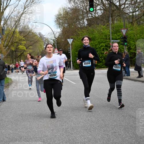 12.04.2026 - 45. Internationalen Wilhelmsburger Insellauf J. Mangold http://msf.ph/oto/9510756 12.04.2026 13:01:15 Ziel 5799, 4537, 4538, 4830, 4354, 4772, 4355, 5106, 4332, 5765, 4944, 4546, 5485, 4625, 4637, 3436, 3437, 2578, 4937, 5135, 5186, 4765, 5167, 4869, 5636, 3954, 5182, 4778, 5692, 4644, 4925, 5351, 5140, 4965, 3154, 4754, 4890, 4888, 4889, 5349, 3726, 5679, 5472, 5807, 5782, 4666, 5781, 5796, 2675, 2736, 3995, 5188, 5852, 3626, 5409, 5059 meine-sportfotos.de