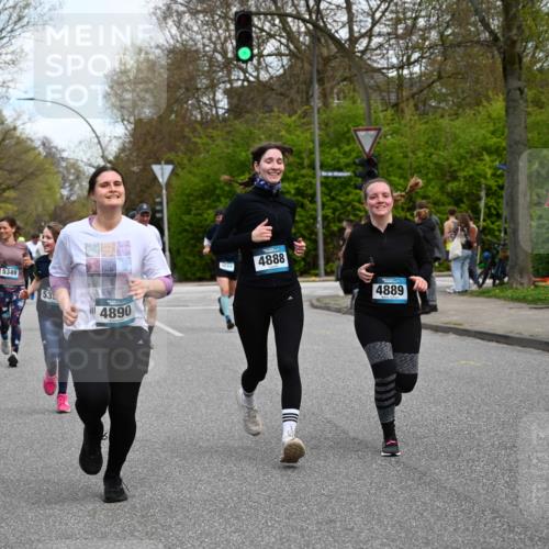 12.04.2026 - 45. Internationalen Wilhelmsburger Insellauf J. Mangold http://msf.ph/oto/9510761 12.04.2026 13:01:16 Ziel 5799, 4537, 4538, 4830, 4354, 4772, 4355, 5106, 4332, 5765, 4944, 4546, 5485, 4625, 4637, 3436, 3437, 2578, 4937, 5135, 5186, 4765, 5167, 4869, 5636, 3954, 5182, 4778, 5692, 4644, 4925, 5351, 5140, 4965, 3154, 4754, 4890, 4888, 4889, 5349, 3726, 4890, 4888, 4889, 5349, 3726, 5679, 5472, 5807, 5782, 4666, 5781, 5796, 2675, 2736, 2736, 3995, 5188, 5852, 3626, 5409, 5059 meine-sportfotos.de