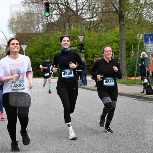 12.04.2026 - 45. Internationalen Wilhelmsburger Insellauf J. Mangold http://msf.ph/oto/9510766 12.04.2026 13:01:16 Ziel 5799, 4537, 4538, 4830, 4354, 4772, 4355, 5106, 4332, 5765, 4944, 4546, 5485, 4625, 4637, 3436, 3437, 2578, 4937, 5135, 5186, 4765, 5167, 4869, 5636, 3954, 5182, 4778, 5692, 4644, 4925, 5351, 5140, 4965, 3154, 4754, 4890, 4888, 4889, 5349, 3726, 4890, 4888, 4889, 5349, 3726, 5679, 5472, 5807, 5782, 4666, 5781, 5796, 2675, 2736, 2736, 3995, 5188, 5852, 3626, 5409, 5059 meine-sportfotos.de