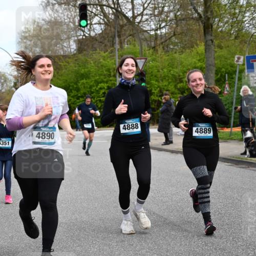 12.04.2026 - 45. Internationalen Wilhelmsburger Insellauf J. Mangold http://msf.ph/oto/9510768 12.04.2026 13:01:16 Ziel 5799, 4537, 4538, 4830, 4354, 4772, 4355, 5106, 4332, 5765, 4944, 4546, 5485, 4625, 4637, 3436, 3437, 2578, 4937, 5135, 5186, 4765, 5167, 4869, 5636, 3954, 5182, 4778, 5692, 4644, 4925, 5351, 5140, 4965, 3154, 4754, 4890, 4888, 4889, 5349, 3726, 4890, 4888, 4889, 5349, 3726, 5679, 5472, 5807, 5782, 4666, 5781, 5796, 2675, 2736, 2736, 3995, 5188, 5852, 3626, 5409, 5059 meine-sportfotos.de