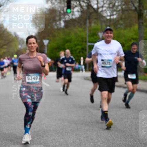 12.04.2026 - 45. Internationalen Wilhelmsburger Insellauf J. Mangold http://msf.ph/oto/9510787 12.04.2026 13:01:19 Ziel 4830, 4354, 4772, 4355, 5106, 4332, 5765, 4944, 4546, 5485, 4625, 4637, 3436, 3437, 2578, 4937, 5135, 5186, 4765, 5167, 4869, 5636, 3954, 5182, 4778, 5692, 4644, 4925, 5351, 5140, 4965, 3154, 4754, 4890, 4888, 4889, 5349, 3726, 5679, 5472, 5472, 5807, 5782, 4666, 5781, 5796, 2675, 2736, 3995, 5188, 5852, 3626, 5409, 5059, 2083 meine-sportfotos.de