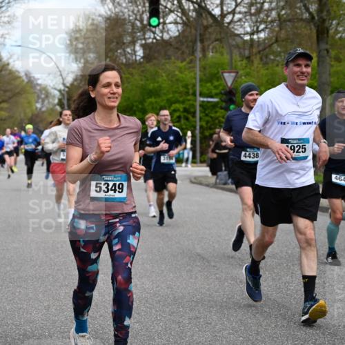 12.04.2026 - 45. Internationalen Wilhelmsburger Insellauf J. Mangold http://msf.ph/oto/9510791 12.04.2026 13:01:20 Ziel 4355, 5106, 4332, 5765, 4944, 4546, 5485, 4625, 4637, 3436, 3437, 2578, 4937, 5135, 5186, 4765, 5167, 4869, 5636, 3954, 5182, 4778, 5692, 4644, 4925, 5351, 5140, 4965, 3154, 4754, 4890, 4888, 4889, 5349, 3726, 5679, 5472, 5807, 5782, 4666, 5781, 5796, 2675, 2736, 3995, 5188, 5852, 3626, 5409, 5059, 2083, 5176 meine-sportfotos.de