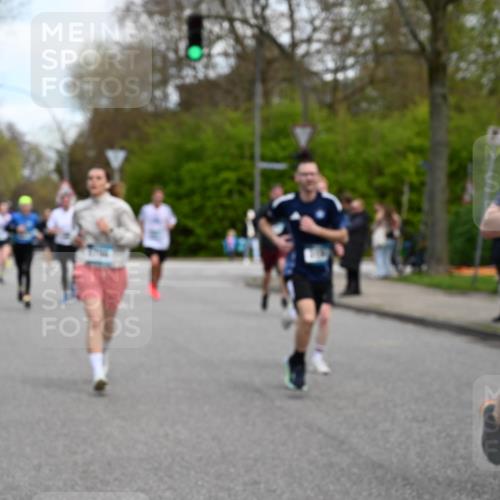 12.04.2026 - 45. Internationalen Wilhelmsburger Insellauf J. Mangold http://msf.ph/oto/9510797 12.04.2026 13:01:21 Ziel 5765, 4944, 4546, 5485, 4625, 4637, 3436, 3437, 2578, 4937, 5135, 5186, 4765, 5167, 4869, 5636, 3954, 5182, 4778, 5692, 4644, 4925, 5351, 5140, 4965, 3154, 4754, 4890, 4888, 4889, 5349, 3726, 5679, 5472, 5807, 5807, 5782, 4666, 5781, 5796, 2675, 2736, 3995, 5188, 5852, 3626, 5409, 5059, 2083, 5176 meine-sportfotos.de