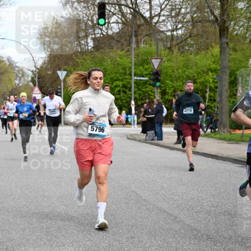12.04.2026 - 45. Internationalen Wilhelmsburger Insellauf J. Mangold http://msf.ph/oto/9510807 12.04.2026 13:01:22 Ziel 4944, 4546, 5485, 4625, 4637, 3436, 3437, 2578, 4937, 5135, 5186, 4765, 5167, 4869, 5636, 3954, 5182, 4778, 5692, 4644, 4925, 5351, 5140, 4965, 3154, 4754, 4890, 4888, 4889, 5349, 3726, 5679, 5472, 5807, 5782, 4666, 5781, 5782, 4666, 5781, 5796, 2675, 2736, 3995, 3995, 5188, 5852, 3626, 5409, 5059, 2083, 5176 meine-sportfotos.de