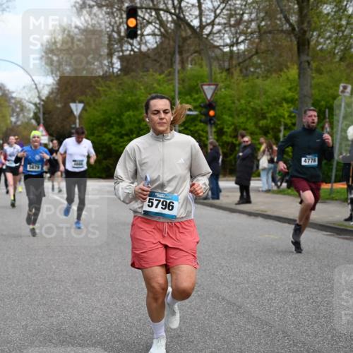 12.04.2026 - 45. Internationalen Wilhelmsburger Insellauf J. Mangold http://msf.ph/oto/9510813 12.04.2026 13:01:22 Ziel 4944, 4546, 5485, 4625, 4637, 3436, 3437, 2578, 4937, 5135, 5186, 4765, 5167, 4869, 5636, 3954, 5182, 4778, 5692, 4644, 4925, 5351, 5140, 4965, 3154, 4754, 4890, 4888, 4889, 5349, 3726, 5679, 5472, 5807, 5782, 4666, 5781, 5782, 4666, 5781, 5796, 2675, 2736, 3995, 3995, 5188, 5852, 3626, 5409, 5059, 2083, 5176 meine-sportfotos.de
