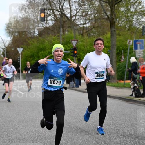 12.04.2026 - 45. Internationalen Wilhelmsburger Insellauf J. Mangold http://msf.ph/oto/9510830 12.04.2026 13:01:25 Ziel 4625, 4637, 3436, 3437, 2578, 4937, 5135, 5186, 4765, 5167, 4869, 5636, 3954, 5182, 4778, 5692, 4644, 4925, 5351, 5140, 4965, 3154, 4754, 4890, 4888, 4889, 5349, 3726, 5679, 5472, 5807, 5782, 4666, 5781, 5796, 2675, 5796, 2675, 2736, 3995, 5188, 5188, 5852, 3626, 5409, 5059, 2083, 5176, 4423, 2185 meine-sportfotos.de