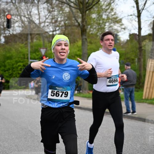 12.04.2026 - 45. Internationalen Wilhelmsburger Insellauf J. Mangold http://msf.ph/oto/9510836 12.04.2026 13:01:26 Ziel 3437, 2578, 4937, 5135, 5186, 4765, 5167, 4869, 5636, 3954, 5182, 4778, 5692, 4644, 4925, 5351, 5140, 4965, 3154, 4754, 4890, 4888, 4889, 5349, 3726, 5679, 5472, 5807, 5782, 4666, 5781, 5796, 2675, 2736, 3995, 5188, 5852, 5852, 3626, 5409, 5059, 2083, 5176, 4423, 2185 meine-sportfotos.de