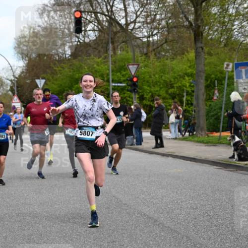 12.04.2026 - 45. Internationalen Wilhelmsburger Insellauf J. Mangold http://msf.ph/oto/9510851 12.04.2026 13:01:27 Ziel 5135, 5186, 4765, 5167, 4869, 5636, 3954, 5182, 4778, 5692, 4644, 4925, 5351, 5140, 4965, 3154, 4754, 4890, 4888, 4889, 5349, 3726, 5679, 5472, 5807, 5782, 4666, 5781, 5796, 2675, 2736, 3995, 5188, 5852, 3626, 5409, 5059, 3626, 5409, 5059, 2083, 5176, 4423, 2185, 5100 meine-sportfotos.de
