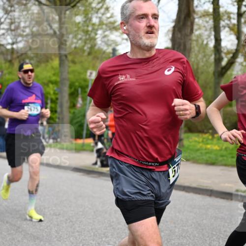 12.04.2026 - 45. Internationalen Wilhelmsburger Insellauf J. Mangold http://msf.ph/oto/9510876 12.04.2026 13:01:30 Ziel 5167, 4869, 5636, 3954, 5182, 4778, 5692, 4644, 4925, 5351, 5140, 4965, 3154, 4754, 4890, 4888, 4889, 5349, 3726, 5679, 5472, 5807, 5782, 4666, 5781, 5796, 2675, 2736, 3995, 5188, 5852, 3626, 5409, 5059, 2083, 2083, 5176, 4423, 2185, 5100, 4422 meine-sportfotos.de