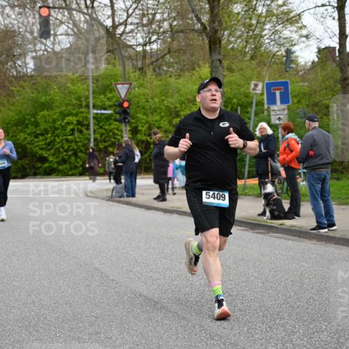12.04.2026 - 45. Internationalen Wilhelmsburger Insellauf J. Mangold http://msf.ph/oto/9510948 12.04.2026 13:01:43 Ziel 5679, 5472, 5807, 5782, 4666, 5781, 5796, 2675, 2736, 3995, 5188, 5852, 3626, 5409, 5059, 2083, 5176, 4423, 2185, 5100, 4422, 2733, 4433, 2733, 4433, 2738, 3129, 3616, 5181, 5117, 3663, 5540, 5137, 4527, 4606, 5455, 4817, 4818, 4966 meine-sportfotos.de