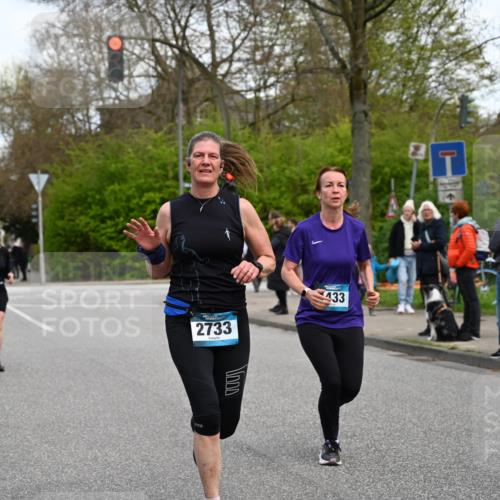 12.04.2026 - 45. Internationalen Wilhelmsburger Insellauf J. Mangold http://msf.ph/oto/9510987 12.04.2026 13:01:48 Ziel 5796, 2675, 2736, 3995, 5188, 5852, 3626, 5409, 5059, 2083, 5176, 4423, 2185, 5100, 4422, 2733, 4433, 2738, 3129, 3616, 3616, 5181, 5117, 3663, 5540, 5137, 4527, 4606, 5455, 4817, 4818, 4966, 2278, 2292, 2057, 5068, 3858, 3859, 4525, 4072, 2086, 5827, 4310, 4308 meine-sportfotos.de
