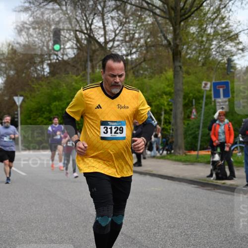12.04.2026 - 45. Internationalen Wilhelmsburger Insellauf J. Mangold http://msf.ph/oto/9511021 12.04.2026 13:01:57 Ziel 3995, 5188, 5852, 3626, 5409, 5059, 2083, 5176, 4423, 2185, 5100, 4422, 2733, 4433, 2738, 2738, 3129, 3616, 5181, 5117, 3663, 5540, 5137, 4527, 4606, 5455, 4817, 4818, 4966, 2278, 2292, 2057, 2057, 5068, 3858, 3859, 4525, 4072, 2086, 5827, 4310, 4308, 5165, 4584, 5123, 5177, 5178, 5658, 4235, 3128, 5175 meine-sportfotos.de