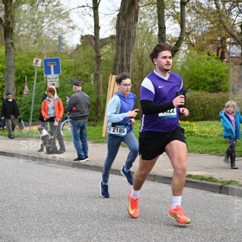 12.04.2026 - 45. Internationalen Wilhelmsburger Insellauf J. Mangold http://msf.ph/oto/9511047 12.04.2026 13:02:01 Ziel 5188, 5852, 3626, 5409, 5059, 2083, 5176, 4423, 2185, 5100, 4422, 2733, 4433, 2738, 3129, 3616, 5181, 5117, 3663, 5540, 5137, 4527, 4606, 5455, 4817, 4818, 4966, 2278, 2292, 2057, 5068, 3858, 3859, 4525, 4072, 2086, 5827, 4310, 4308, 5165, 5165, 4584, 5123, 5177, 5178, 5658, 4235, 3128, 5175, 3510, 4618, 4617, 4990, 3170, 4719, 4854 meine-sportfotos.de