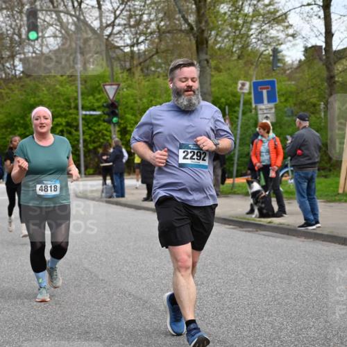 12.04.2026 - 45. Internationalen Wilhelmsburger Insellauf J. Mangold http://msf.ph/oto/9511051 12.04.2026 13:02:01 Ziel 5188, 5852, 3626, 5409, 5059, 2083, 5176, 4423, 2185, 5100, 4422, 2733, 4433, 2738, 3129, 3616, 5181, 5117, 3663, 5540, 5137, 4527, 4606, 5455, 4817, 4818, 4966, 2278, 2292, 2057, 5068, 3858, 3859, 4525, 4072, 2086, 5827, 4310, 4308, 5165, 5165, 4584, 5123, 5177, 5178, 5658, 4235, 3128, 5175, 3510, 4618, 4617, 4990, 3170, 4719, 4854 meine-sportfotos.de
