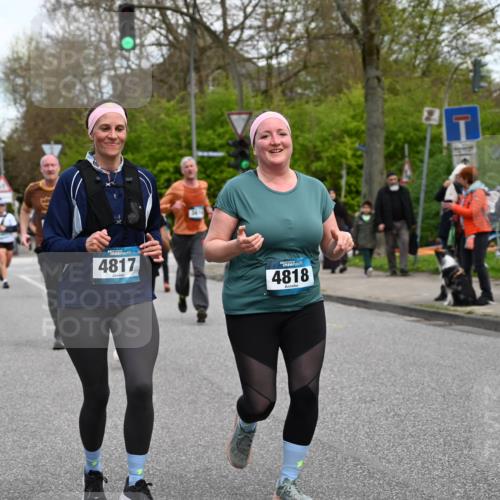 12.04.2026 - 45. Internationalen Wilhelmsburger Insellauf J. Mangold http://msf.ph/oto/9511057 12.04.2026 13:02:02 Ziel 5188, 5852, 3626, 5409, 5059, 2083, 5176, 4423, 2185, 5100, 4422, 2733, 4433, 2738, 3129, 3616, 5181, 5117, 3663, 5540, 5137, 4527, 4606, 5455, 4817, 4818, 4966, 2278, 2292, 2057, 5068, 3858, 3859, 4525, 4072, 2086, 5827, 4310, 4308, 5165, 4584, 5123, 5177, 5178, 5658, 4235, 3128, 5175, 3510, 4618, 4617, 4990, 3170, 4719, 4854, 3761 meine-sportfotos.de