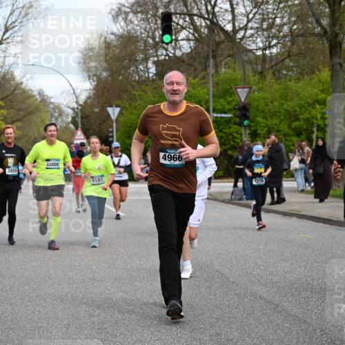 12.04.2026 - 45. Internationalen Wilhelmsburger Insellauf J. Mangold http://msf.ph/oto/9511074 12.04.2026 13:02:05 Ziel 2083, 5176, 4423, 2185, 5100, 4422, 2733, 4433, 2738, 3129, 3616, 5181, 5117, 3663, 5540, 5137, 4527, 4606, 5455, 4527, 4606, 5455, 4817, 4818, 4966, 2278, 2292, 2057, 5068, 3858, 3859, 4525, 4072, 2086, 5827, 4310, 4308, 5165, 4584, 5123, 5177, 5178, 5658, 4235, 3128, 5175, 3510, 4618, 4617, 4990, 3170, 4719, 4854, 3761, 4253, 5022, 4239, 3618 meine-sportfotos.de