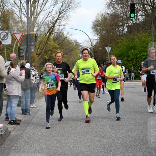 12.04.2026 - 45. Internationalen Wilhelmsburger Insellauf J. Mangold http://msf.ph/oto/9511077 12.04.2026 13:02:06 Ziel 2083, 5176, 4423, 2185, 5100, 4422, 2733, 4433, 2738, 3129, 3616, 5181, 5117, 3663, 5540, 5137, 4527, 4606, 5455, 4817, 4818, 4817, 4818, 4966, 2278, 2292, 2057, 5068, 3858, 3859, 4525, 4072, 2086, 5827, 4310, 4308, 5165, 4584, 5123, 5177, 5178, 5177, 5178, 5658, 4235, 3128, 5175, 3510, 4618, 4617, 4990, 3170, 4719, 4854, 3761, 4253, 5022, 4239, 3618, 3784, 5329, 5330, 4099 meine-sportfotos.de
