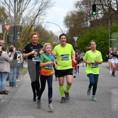 12.04.2026 - 45. Internationalen Wilhelmsburger Insellauf J. Mangold http://msf.ph/oto/9511087 12.04.2026 13:02:06 Ziel 2083, 5176, 4423, 2185, 5100, 4422, 2733, 4433, 2738, 3129, 3616, 5181, 5117, 3663, 5540, 5137, 4527, 4606, 5455, 4817, 4818, 4817, 4818, 4966, 2278, 2292, 2057, 5068, 3858, 3859, 4525, 4072, 2086, 5827, 4310, 4308, 5165, 4584, 5123, 5177, 5178, 5177, 5178, 5658, 4235, 3128, 5175, 3510, 4618, 4617, 4990, 3170, 4719, 4854, 3761, 4253, 5022, 4239, 3618, 3784, 5329, 5330, 4099 meine-sportfotos.de