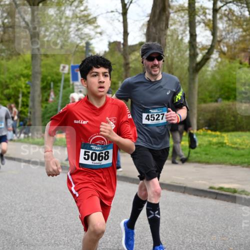 12.04.2026 - 45. Internationalen Wilhelmsburger Insellauf J. Mangold http://msf.ph/oto/9511121 12.04.2026 13:02:11 Ziel 4423, 2185, 5100, 4422, 2733, 4433, 2738, 3129, 3616, 5181, 5117, 3663, 5540, 5137, 4527, 4606, 5455, 4817, 4818, 4966, 2278, 2292, 2057, 5068, 3858, 3859, 4525, 4072, 2086, 5827, 4072, 2086, 5827, 4310, 4308, 5165, 4584, 5123, 5177, 5178, 5658, 4235, 3128, 5175, 3510, 4618, 4617, 4990, 3170, 4719, 4854, 3761, 4253, 5022, 4239, 3618, 3784, 5329, 5330, 4099, 4576, 4100, 2023, 5091, 5072 meine-sportfotos.de