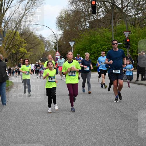 12.04.2026 - 45. Internationalen Wilhelmsburger Insellauf J. Mangold http://msf.ph/oto/9511126 12.04.2026 13:02:12 Ziel 4423, 2185, 5100, 4422, 2733, 4433, 2738, 3129, 3616, 5181, 5117, 3663, 5540, 5137, 4527, 4606, 5455, 4817, 4818, 4966, 2278, 2292, 2057, 5068, 3858, 3859, 4525, 4072, 2086, 5827, 4310, 4308, 4310, 4308, 5165, 4584, 5123, 5177, 5178, 5658, 4235, 3128, 5175, 3510, 4618, 4617, 4618, 4617, 4990, 3170, 4719, 4854, 3761, 4253, 5022, 4239, 3618, 3784, 5329, 5330, 4099, 4576, 4100, 2023, 5091, 5072 meine-sportfotos.de