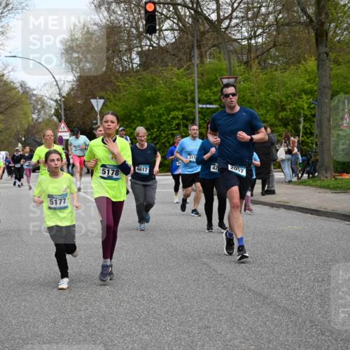 12.04.2026 - 45. Internationalen Wilhelmsburger Insellauf J. Mangold http://msf.ph/oto/9511132 12.04.2026 13:02:13 Ziel 2185, 5100, 4422, 2733, 4433, 2738, 3129, 3616, 5181, 5117, 3663, 5540, 5137, 4527, 4606, 5455, 4817, 4818, 4966, 2278, 2292, 2057, 5068, 3858, 3859, 4525, 4072, 2086, 5827, 4310, 4308, 5165, 5165, 4584, 5123, 5177, 5178, 5658, 4235, 3128, 5175, 3510, 4618, 4617, 4990, 3170, 4719, 4854, 4990, 3170, 4719, 4854, 3761, 4253, 5022, 4239, 3618, 3784, 5329, 5330, 4099, 4576, 4100, 2023, 5091, 5072, 5061, 4858, 5730 meine-sportfotos.de