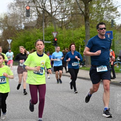 12.04.2026 - 45. Internationalen Wilhelmsburger Insellauf J. Mangold http://msf.ph/oto/9511146 12.04.2026 13:02:14 Ziel 2185, 5100, 4422, 2733, 4433, 2738, 3129, 3616, 5181, 5117, 3663, 5540, 5137, 4527, 4606, 5455, 4817, 4818, 4966, 2278, 2292, 2057, 5068, 3858, 3859, 4525, 4072, 2086, 5827, 4310, 4308, 5165, 4584, 5123, 5177, 5178, 5658, 4235, 3128, 5175, 3510, 4618, 4617, 4990, 3170, 4719, 4854, 3761, 3761, 4253, 5022, 4239, 3618, 3784, 5329, 5330, 4099, 4576, 4100, 2023, 5091, 5072, 5061, 4858, 5730, 4760, 5197 meine-sportfotos.de