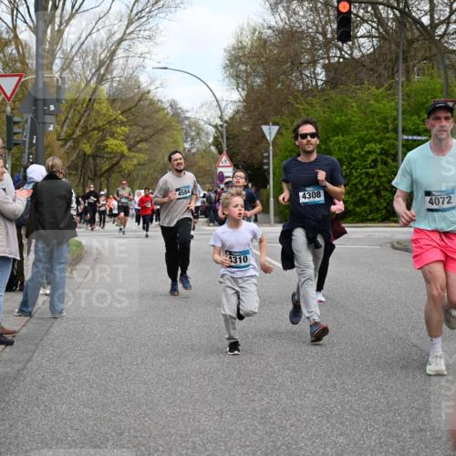 12.04.2026 - 45. Internationalen Wilhelmsburger Insellauf J. Mangold http://msf.ph/oto/9511164 12.04.2026 13:02:18 Ziel 4422, 2733, 4433, 2738, 3129, 3616, 5181, 5117, 3663, 5540, 5137, 4527, 4606, 5455, 4817, 4818, 4966, 2278, 2292, 2057, 5068, 3858, 3859, 4525, 4072, 2086, 5827, 4310, 4308, 5165, 4584, 5123, 5177, 5178, 5177, 5178, 5658, 4235, 3128, 5175, 3510, 4618, 4617, 4990, 3170, 4719, 4854, 3761, 4253, 5022, 4239, 3618, 3784, 5329, 5330, 4099, 3784, 5329, 5330, 4099, 4576, 4100, 2023, 5091, 5072, 5061, 4858, 5730, 4760, 5197, 5077, 5151, 4805, 4797 meine-sportfotos.de