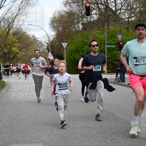 12.04.2026 - 45. Internationalen Wilhelmsburger Insellauf J. Mangold http://msf.ph/oto/9511170 12.04.2026 13:02:18 Ziel 4422, 2733, 4433, 2738, 3129, 3616, 5181, 5117, 3663, 5540, 5137, 4527, 4606, 5455, 4817, 4818, 4966, 2278, 2292, 2057, 5068, 3858, 3859, 4525, 4072, 2086, 5827, 4310, 4308, 5165, 4584, 5123, 5177, 5178, 5177, 5178, 5658, 4235, 3128, 5175, 3510, 4618, 4617, 4990, 3170, 4719, 4854, 3761, 4253, 5022, 4239, 3618, 3784, 5329, 5330, 4099, 3784, 5329, 5330, 4099, 4576, 4100, 2023, 5091, 5072, 5061, 4858, 5730, 4760, 5197, 5077, 5151, 4805, 4797 meine-sportfotos.de