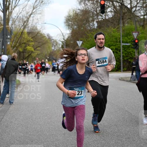 12.04.2026 - 45. Internationalen Wilhelmsburger Insellauf J. Mangold http://msf.ph/oto/9511188 12.04.2026 13:02:20 Ziel 2733, 4433, 2738, 3129, 3616, 5181, 5117, 3663, 5540, 5137, 4527, 4606, 5455, 4817, 4818, 4966, 2278, 2292, 2057, 5068, 3858, 3859, 4525, 4072, 2086, 5827, 4310, 4308, 5165, 4584, 5123, 5177, 5178, 5658, 4235, 3128, 4235, 3128, 5175, 3510, 4618, 4617, 4990, 3170, 4719, 4854, 3761, 4253, 5022, 4239, 3618, 3784, 5329, 5330, 4099, 4576, 4100, 2023, 5091, 2023, 5091, 5072, 5061, 4858, 5730, 4760, 5197, 5077, 5151, 4805, 4797, 4123 meine-sportfotos.de