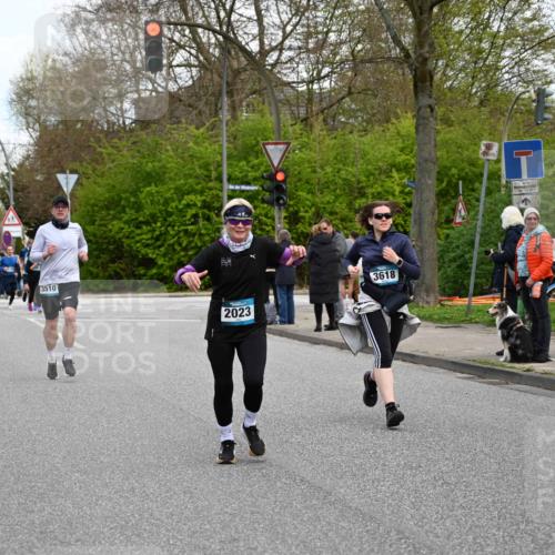 12.04.2026 - 45. Internationalen Wilhelmsburger Insellauf J. Mangold http://msf.ph/oto/9511206 12.04.2026 13:02:24 Ziel 3129, 3616, 5181, 5117, 3663, 5540, 5137, 4527, 4606, 5455, 4817, 4818, 4966, 2278, 2292, 2057, 5068, 3858, 3859, 4525, 4072, 2086, 5827, 4310, 4308, 5165, 4584, 5123, 5177, 5178, 5658, 4235, 3128, 5175, 3510, 4618, 4617, 4618, 4617, 4990, 3170, 4719, 4854, 3761, 4253, 5022, 4239, 3618, 3784, 5329, 5330, 4099, 4576, 4100, 2023, 5091, 5072, 5061, 4858, 5730, 4760, 5197, 5077, 5151, 4805, 4797, 4123, 4650, 5162, 4816 meine-sportfotos.de