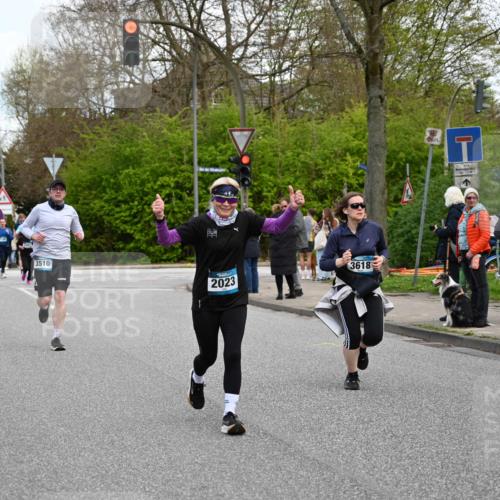 12.04.2026 - 45. Internationalen Wilhelmsburger Insellauf J. Mangold http://msf.ph/oto/9511208 12.04.2026 13:02:24 Ziel 3129, 3616, 5181, 5117, 3663, 5540, 5137, 4527, 4606, 5455, 4817, 4818, 4966, 2278, 2292, 2057, 5068, 3858, 3859, 4525, 4072, 2086, 5827, 4310, 4308, 5165, 4584, 5123, 5177, 5178, 5658, 4235, 3128, 5175, 3510, 4618, 4617, 4618, 4617, 4990, 3170, 4719, 4854, 3761, 4253, 5022, 4239, 3618, 3784, 5329, 5330, 4099, 4576, 4100, 2023, 5091, 5072, 5061, 4858, 5730, 4760, 5197, 5077, 5151, 4805, 4797, 4123, 4650, 5162, 4816 meine-sportfotos.de