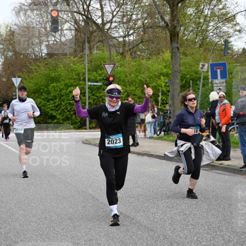 12.04.2026 - 45. Internationalen Wilhelmsburger Insellauf J. Mangold http://msf.ph/oto/9511212 12.04.2026 13:02:24 Ziel 3129, 3616, 5181, 5117, 3663, 5540, 5137, 4527, 4606, 5455, 4817, 4818, 4966, 2278, 2292, 2057, 5068, 3858, 3859, 4525, 4072, 2086, 5827, 4310, 4308, 5165, 4584, 5123, 5177, 5178, 5658, 4235, 3128, 5175, 3510, 4618, 4617, 4618, 4617, 4990, 3170, 4719, 4854, 3761, 4253, 5022, 4239, 3618, 3784, 5329, 5330, 4099, 4576, 4100, 2023, 5091, 5072, 5061, 4858, 5730, 4760, 5197, 5077, 5151, 4805, 4797, 4123, 4650, 5162, 4816 meine-sportfotos.de
